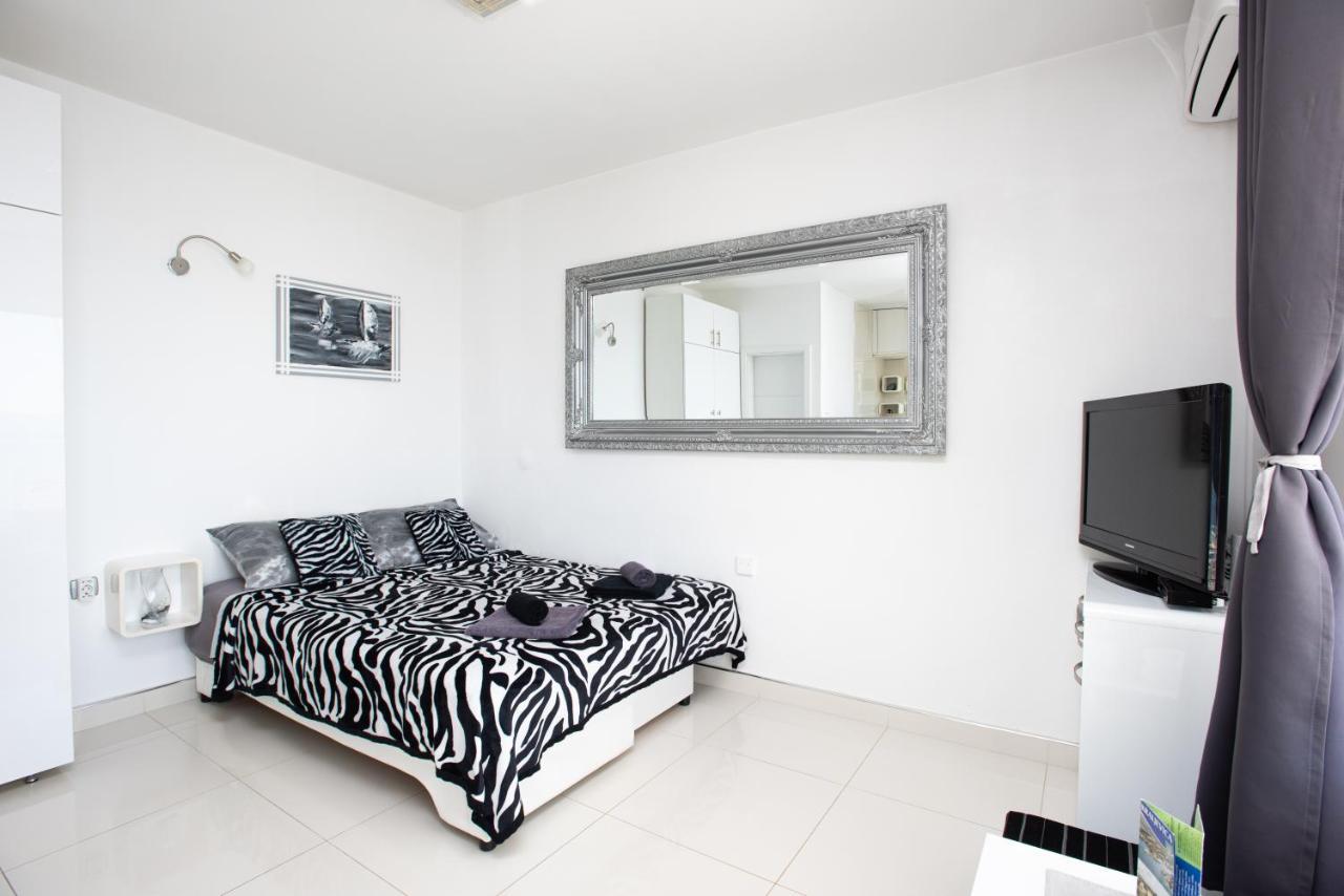 Apartments Viky Kraljevica Bagian luar foto